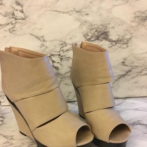 Yoki women's platform Wedges SZ 7.5